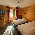 Le Schuss Hotel